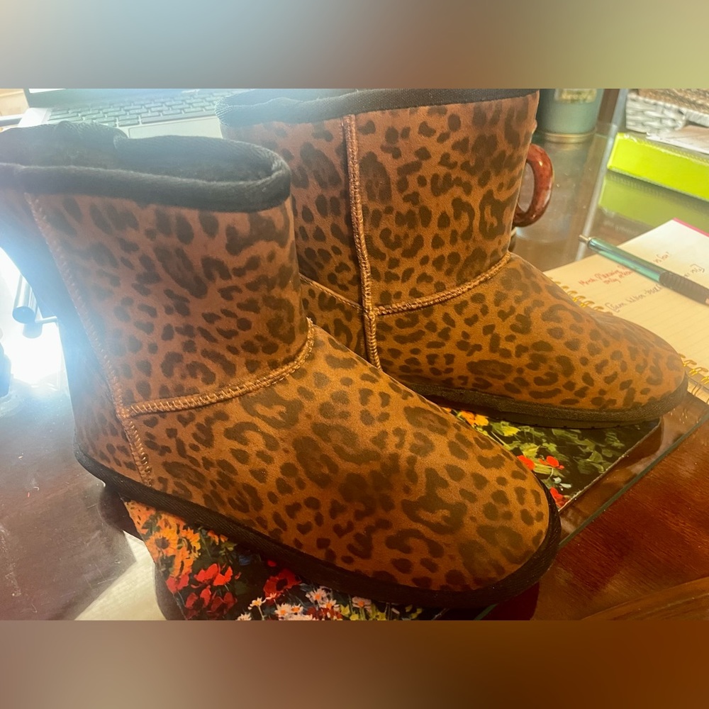 True Craft leopard booties 8